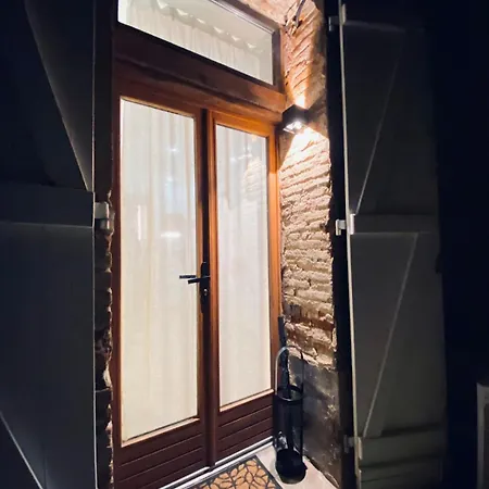 Le Nid Des Carmes Apartment Toulouse
